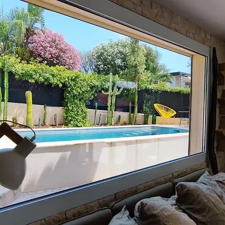 Ereja Havre De Luxe à Avec Piscine *